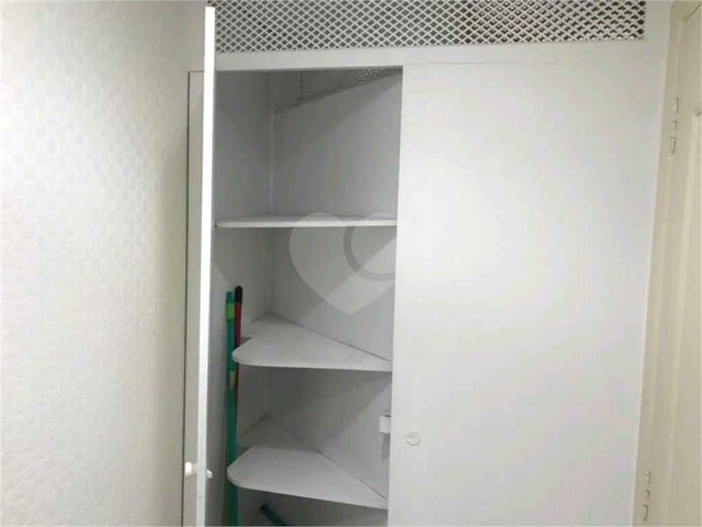 Sala Comercial Reformada em Moema Pássaros 