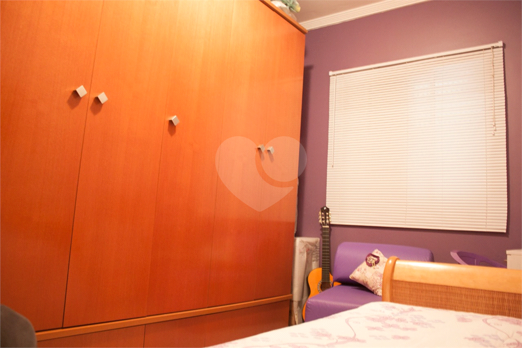 APARTAMENTO em VILA ROSÁLIA