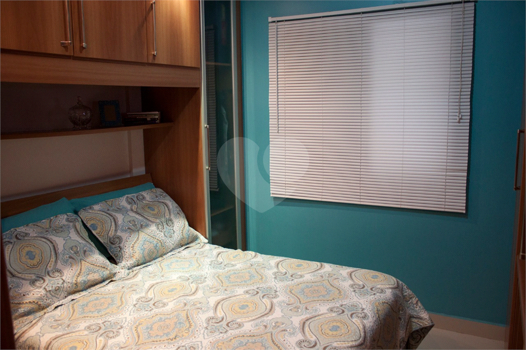 APARTAMENTO em VILA ROSÁLIA
