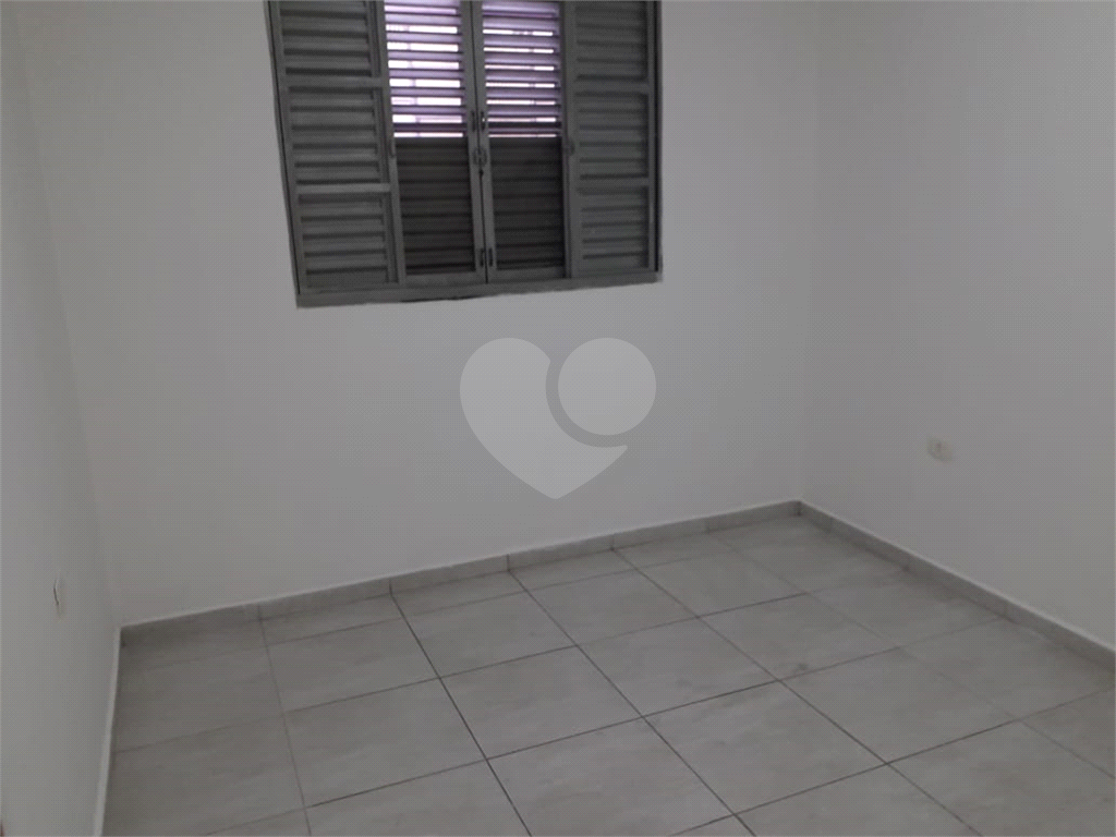 Casa à venda com 2 quartos, 50m² - Foto 12