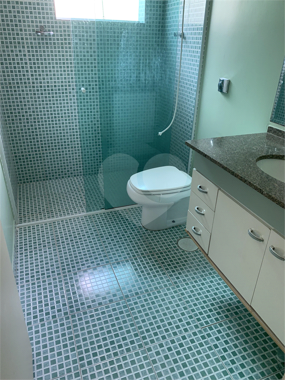 Sobrado á Venda ou Locação