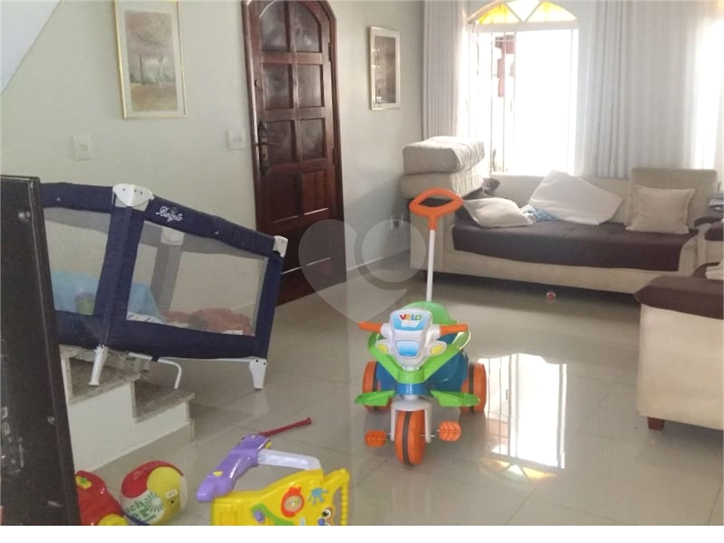 Sobrado á Venda ou Locação