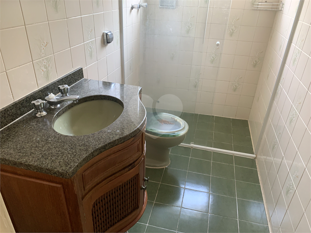 Sobrado á Venda ou Locação