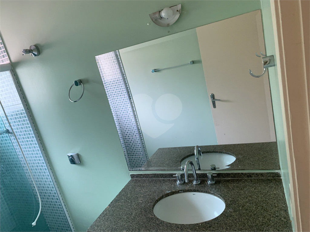 Sobrado á Venda ou Locação