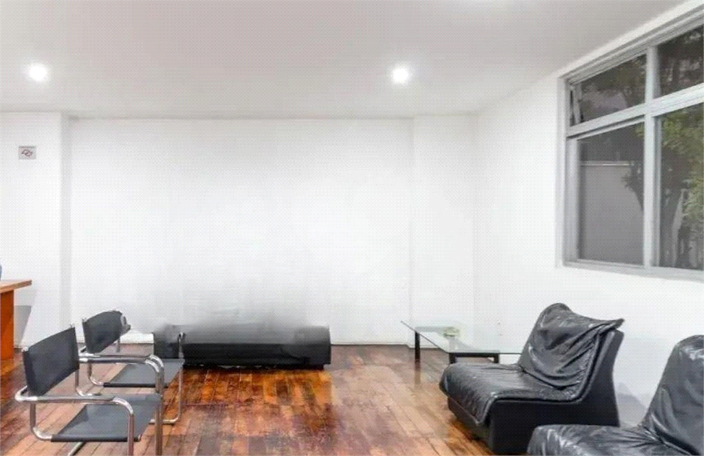APARTAMENTO em MOEMA