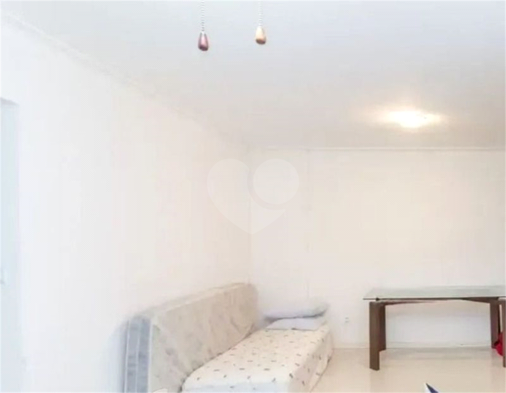 APARTAMENTO em MOEMA
