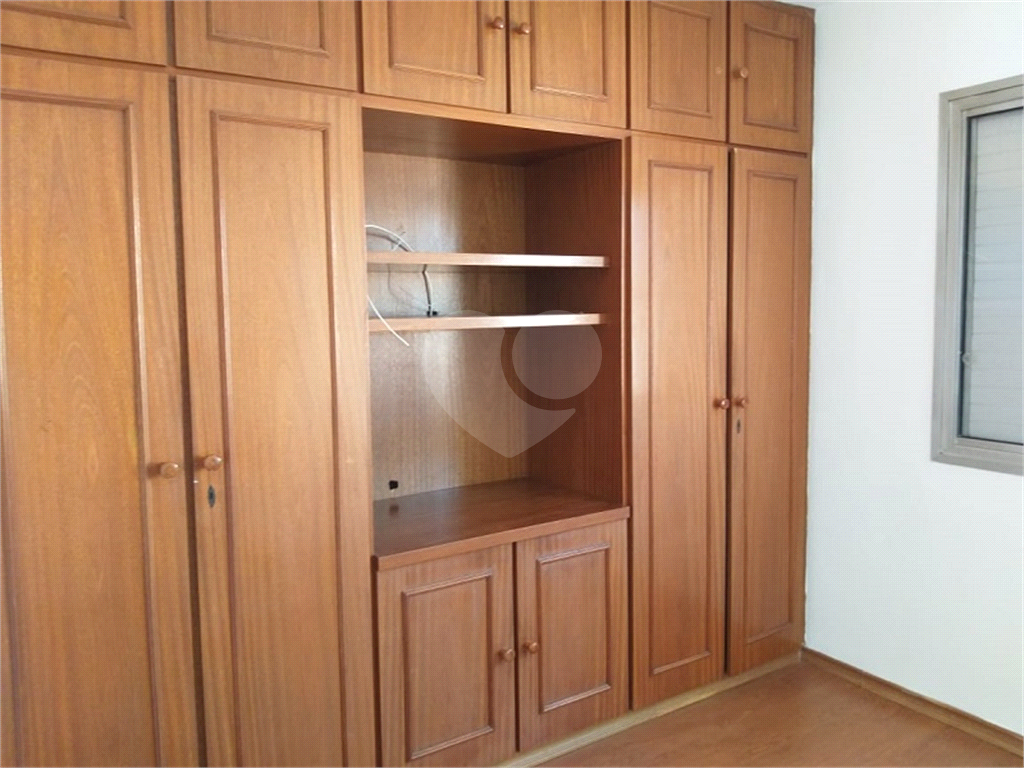 03 dormitórios, 01 suite, 02 vagas fixas são 80 metros quadrado , próxima ao Metro Santana.