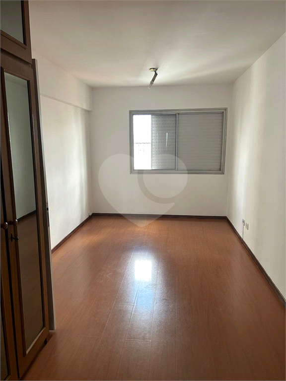 03 dormitórios, 01 suite, 02 vagas fixas são 80 metros quadrado , próxima ao Metro Santana.