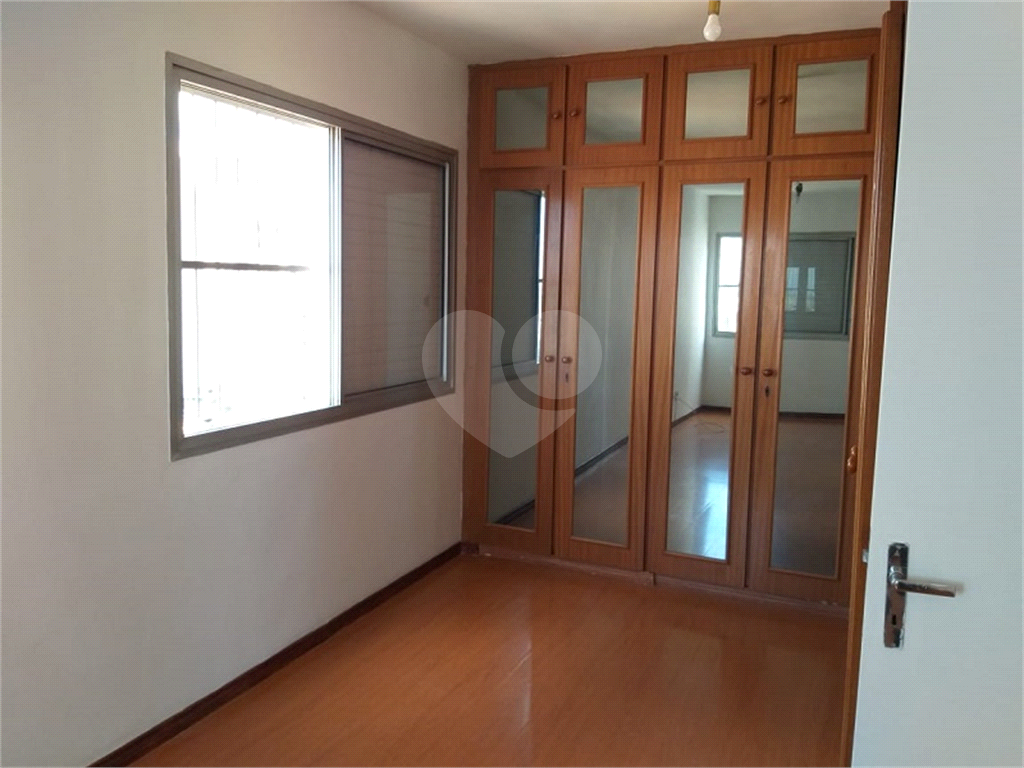 03 dormitórios, 01 suite, 02 vagas fixas são 80 metros quadrado , próxima ao Metro Santana.