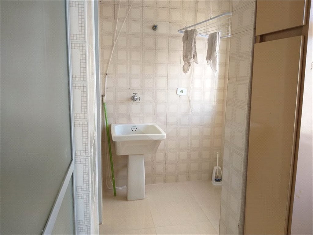 03 dormitórios, 01 suite, 02 vagas fixas são 80 metros quadrado , próxima ao Metro Santana.