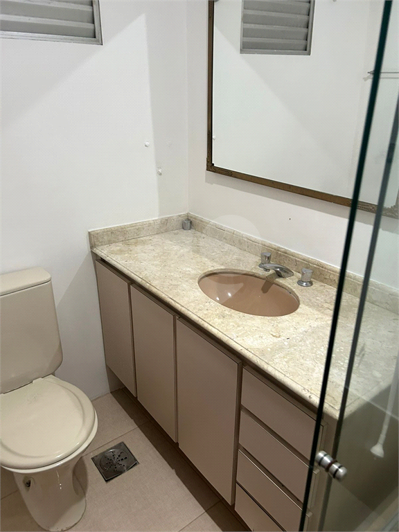 03 dormitórios, 01 suite, 02 vagas fixas são 80 metros quadrado , próxima ao Metro Santana.