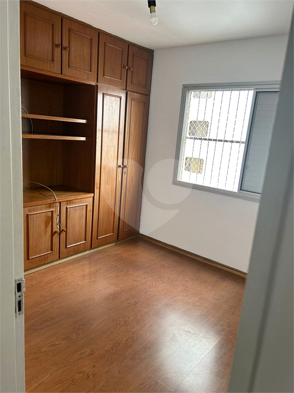 03 dormitórios, 01 suite, 02 vagas fixas são 80 metros quadrado , próxima ao Metro Santana.