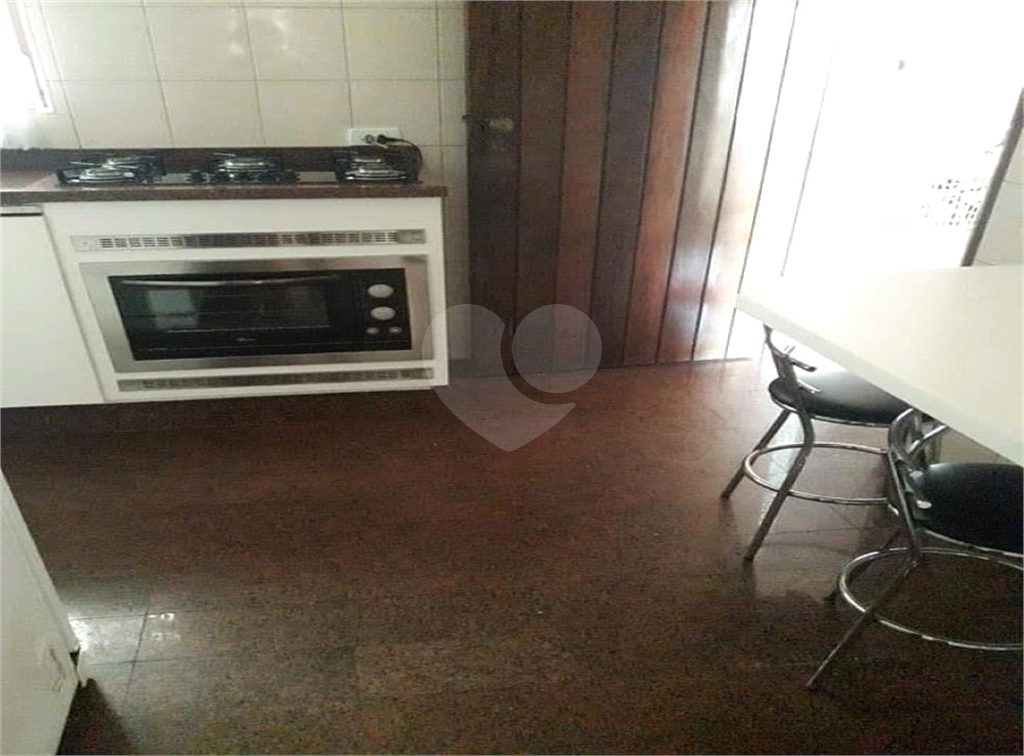 Casa à venda com 4 quartos, 200m² - Foto 15