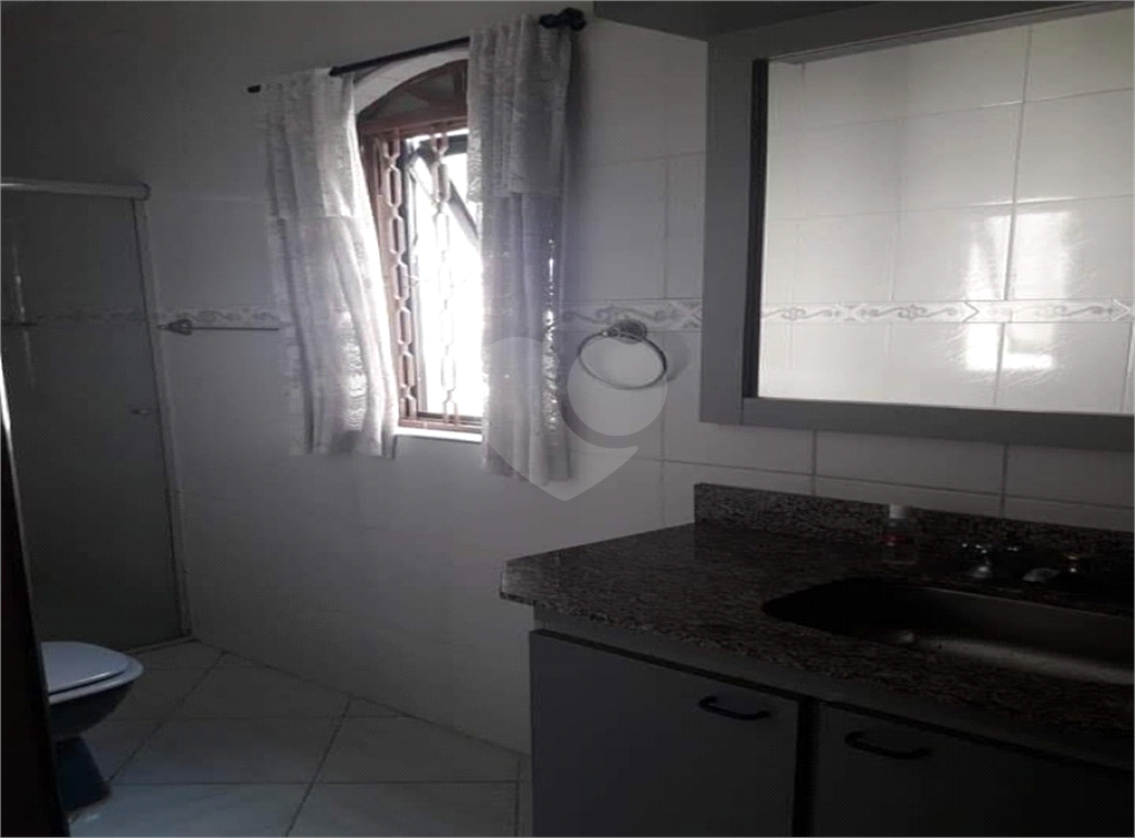 Casa à venda com 4 quartos, 200m² - Foto 26