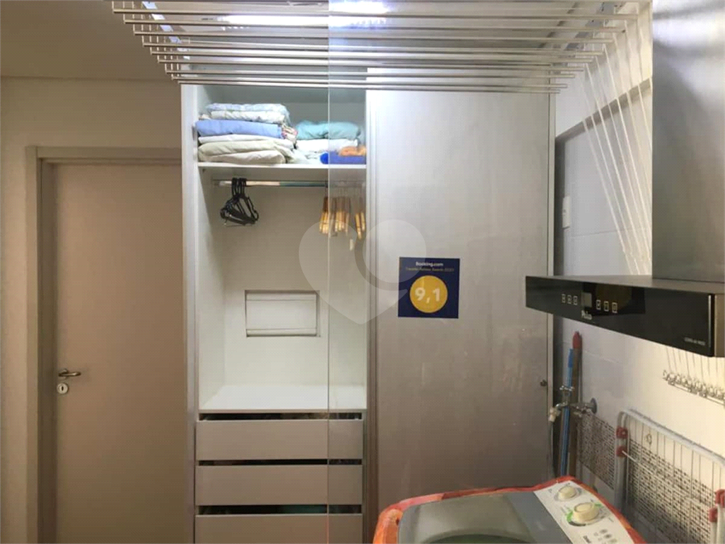 APARTAMENTO em CENTRO