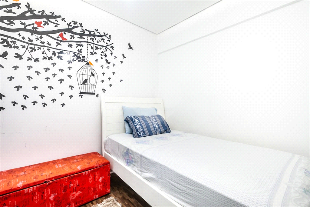 APARTAMENTO em CENTRO
