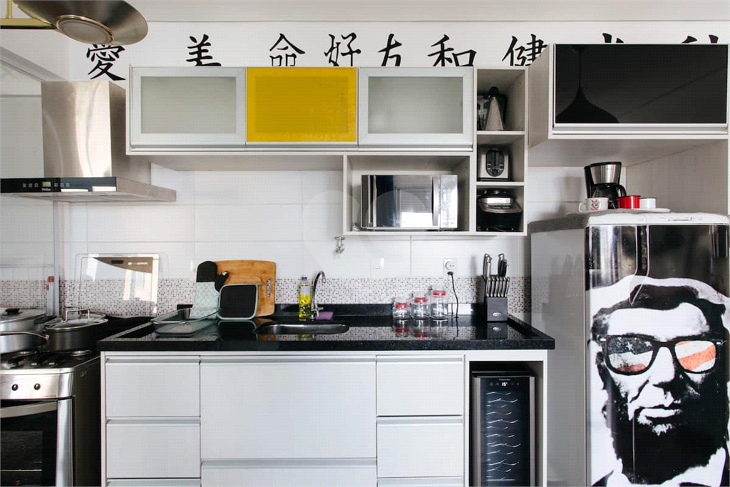 APARTAMENTO em CENTRO