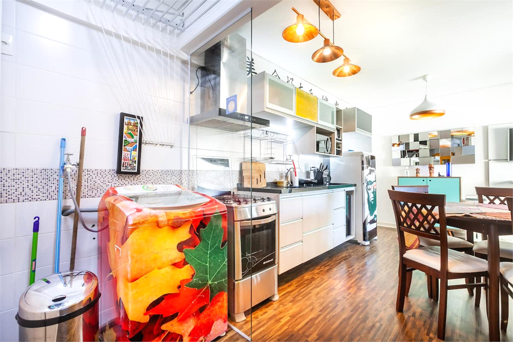 APARTAMENTO em CENTRO