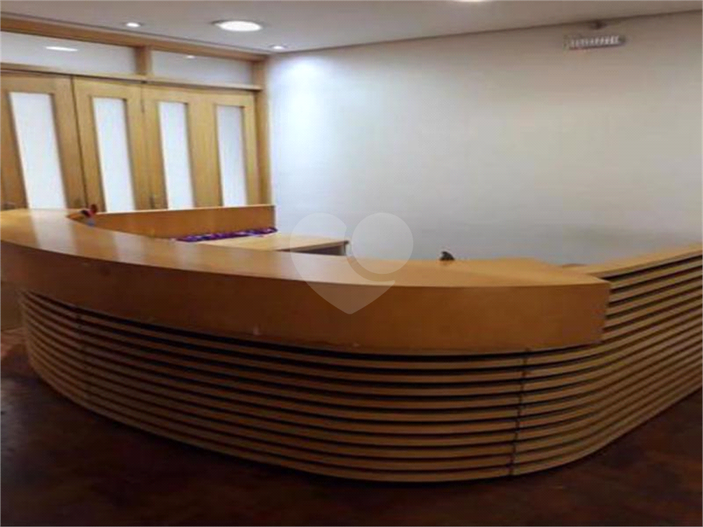 Sala Comercial no Centro