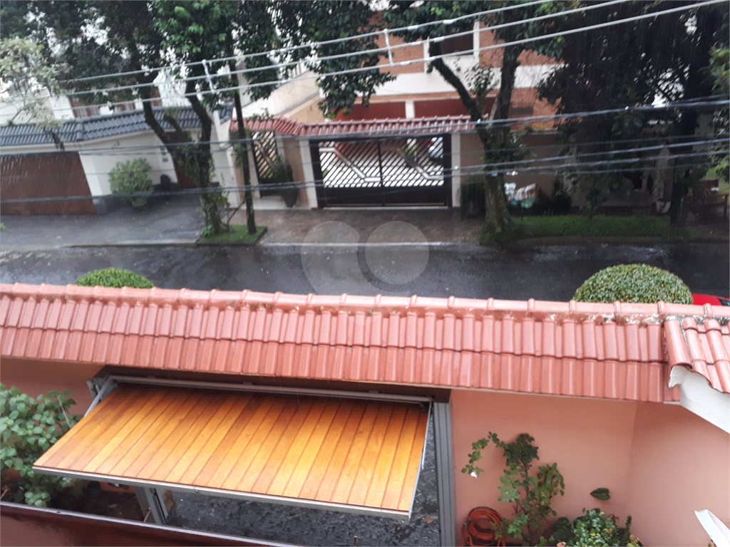 Mansão em condomínio, com 6 suites, e vagas para 15 autos....