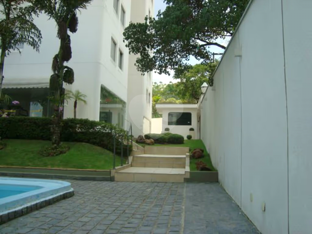 APARTAMENTO À VENDA NO ALTO DA LAPA