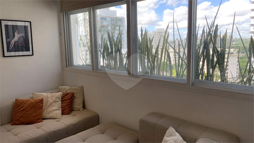 APARTAMENTO À VENDA NO ALTO DA LAPA