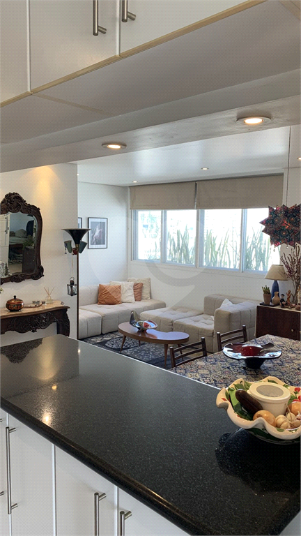 APARTAMENTO À VENDA NO ALTO DA LAPA