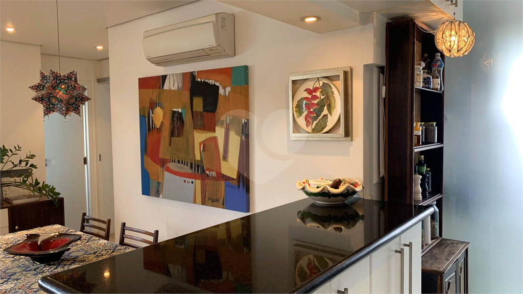 APARTAMENTO À VENDA NO ALTO DA LAPA