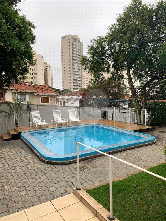 APARTAMENTO À VENDA NO ALTO DA LAPA