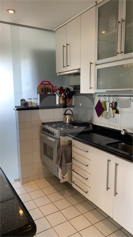 APARTAMENTO À VENDA NO ALTO DA LAPA