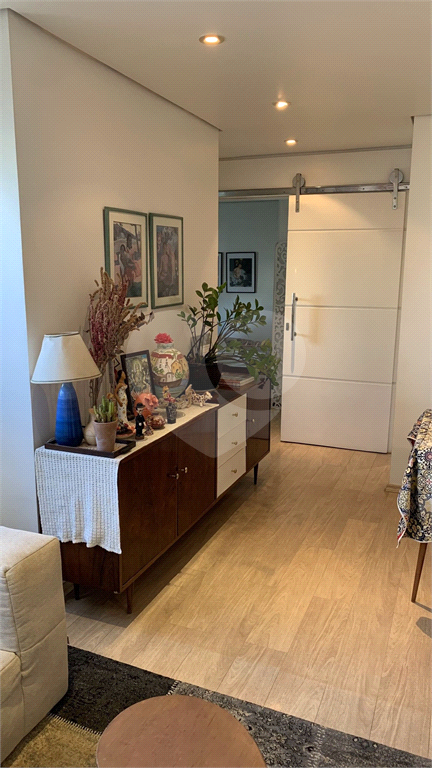 APARTAMENTO À VENDA NO ALTO DA LAPA