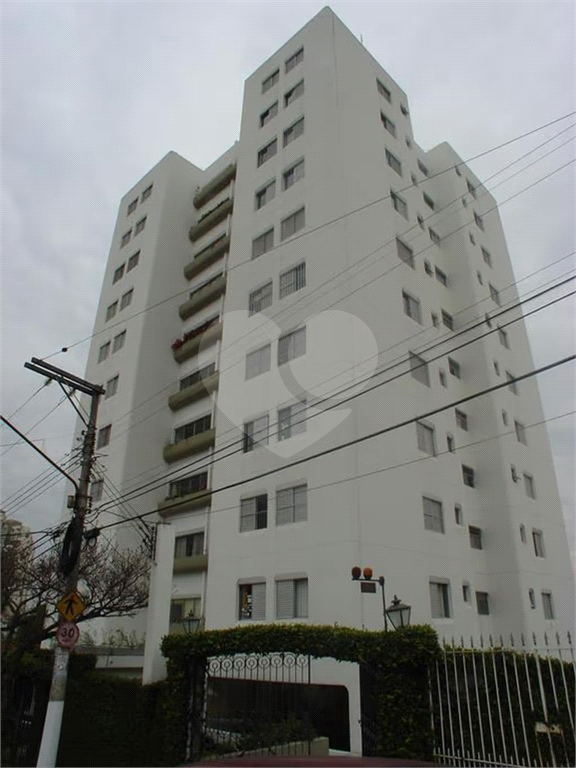 APARTAMENTO À VENDA NO ALTO DA LAPA