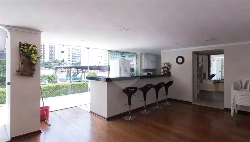 APARTAMENTO À VENDA NO ALTO DA LAPA