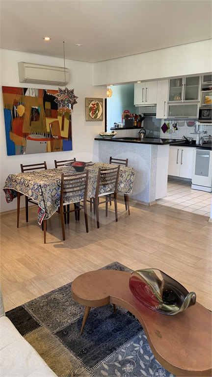 APARTAMENTO À VENDA NO ALTO DA LAPA