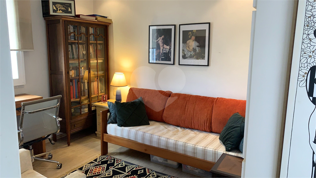 APARTAMENTO À VENDA NO ALTO DA LAPA