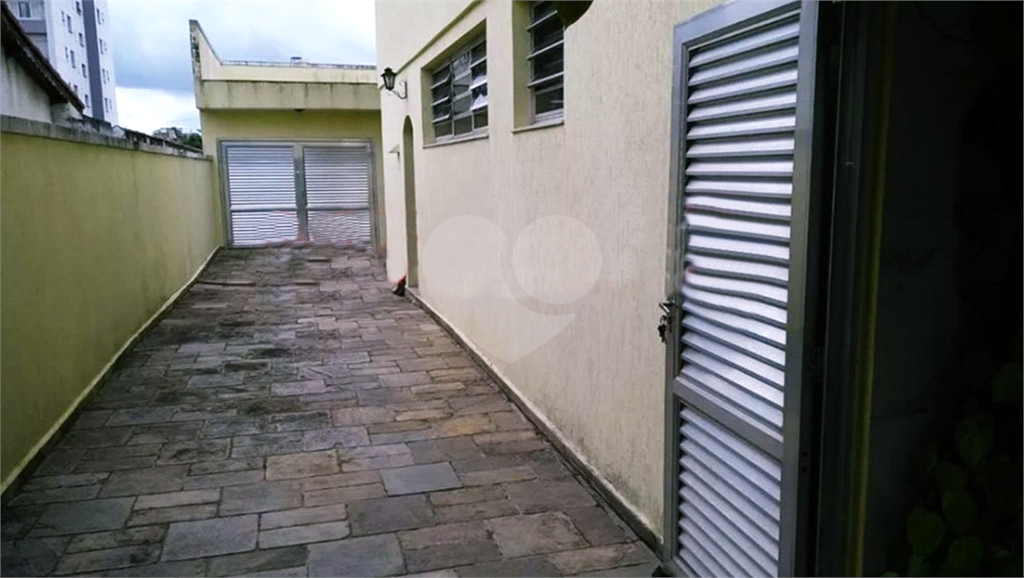 Casa térrea ao lado do Metrô. 5 minutos a pé. Maravilhoso