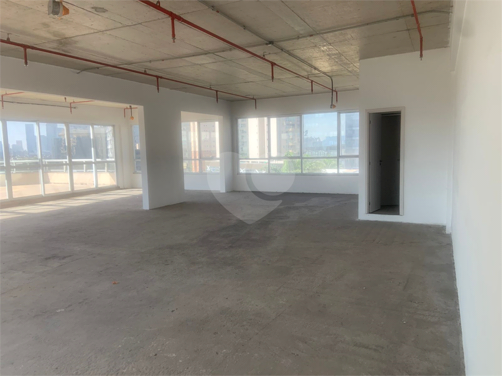 Salas Comercial ALPHAVILLE