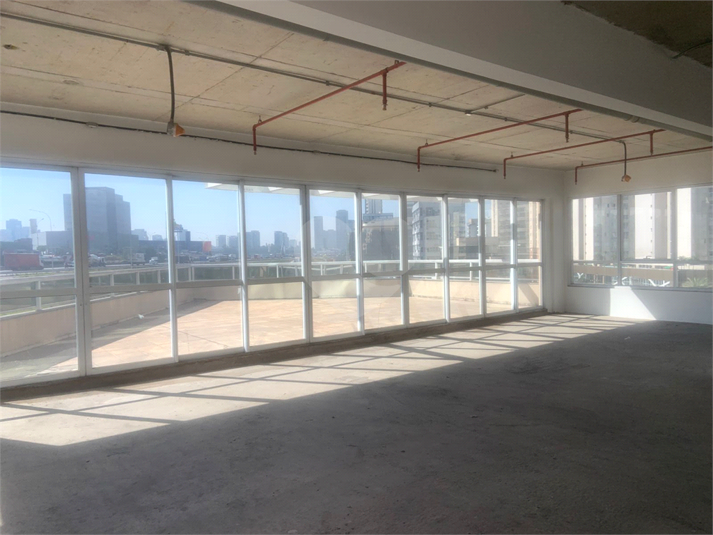 Salas Comercial ALPHAVILLE