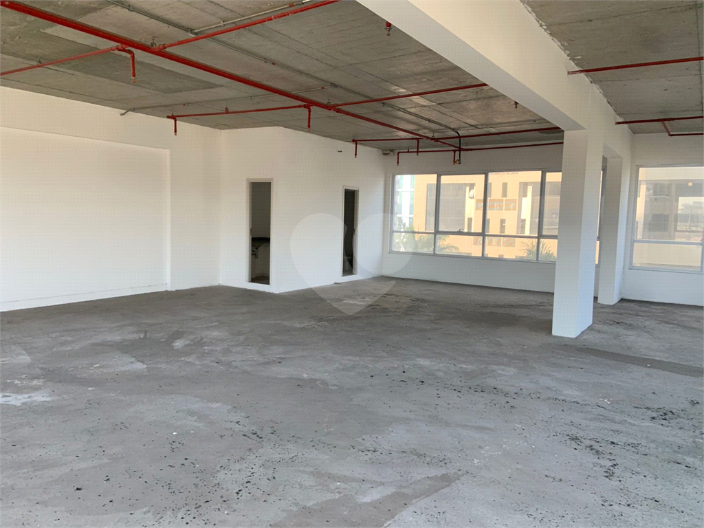Salas Comercial ALPHAVILLE