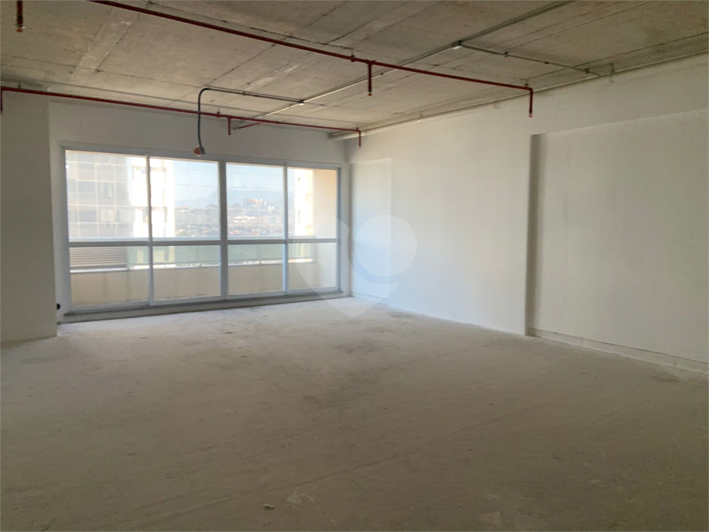 Salas Comercial ALPHAVILLE