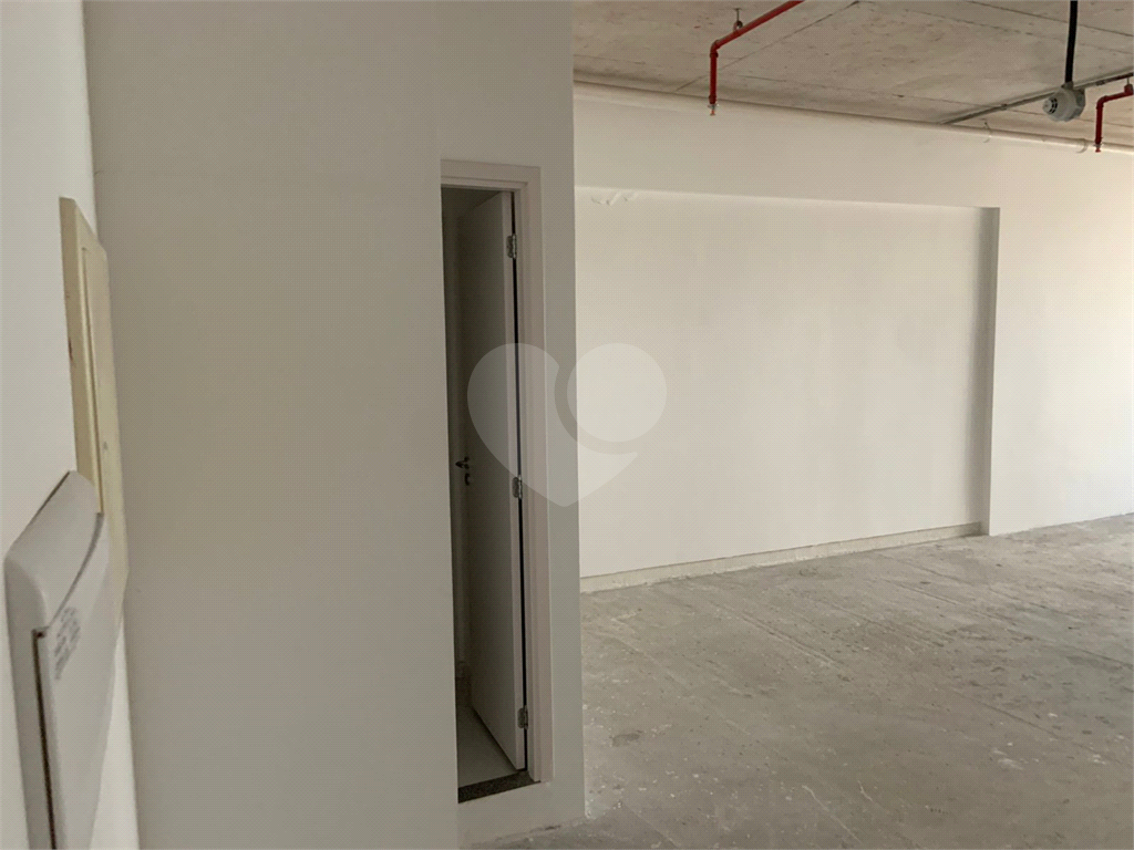 Salas Comercial ALPHAVILLE