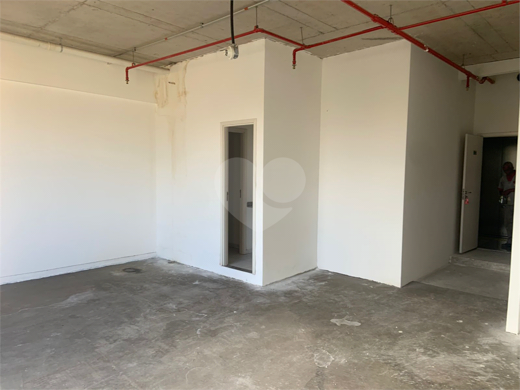 Salas Comercial ALPHAVILLE