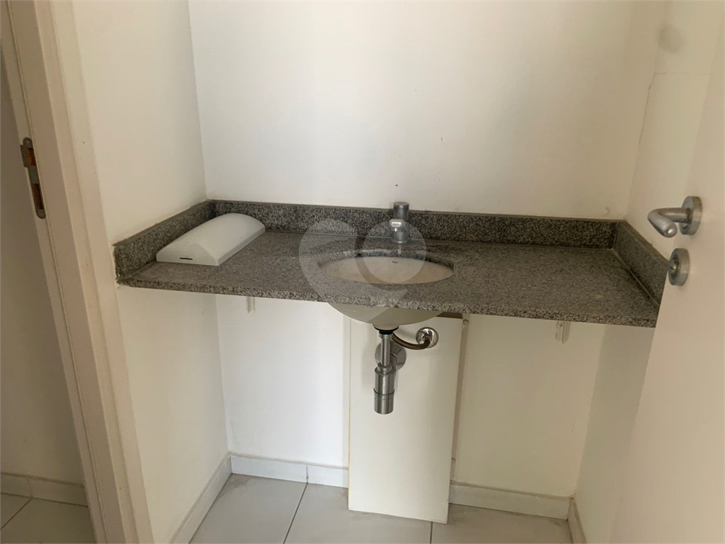 Salas Comercial ALPHAVILLE