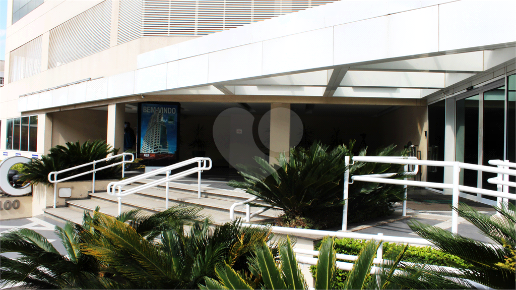Salas Comercial ALPHAVILLE