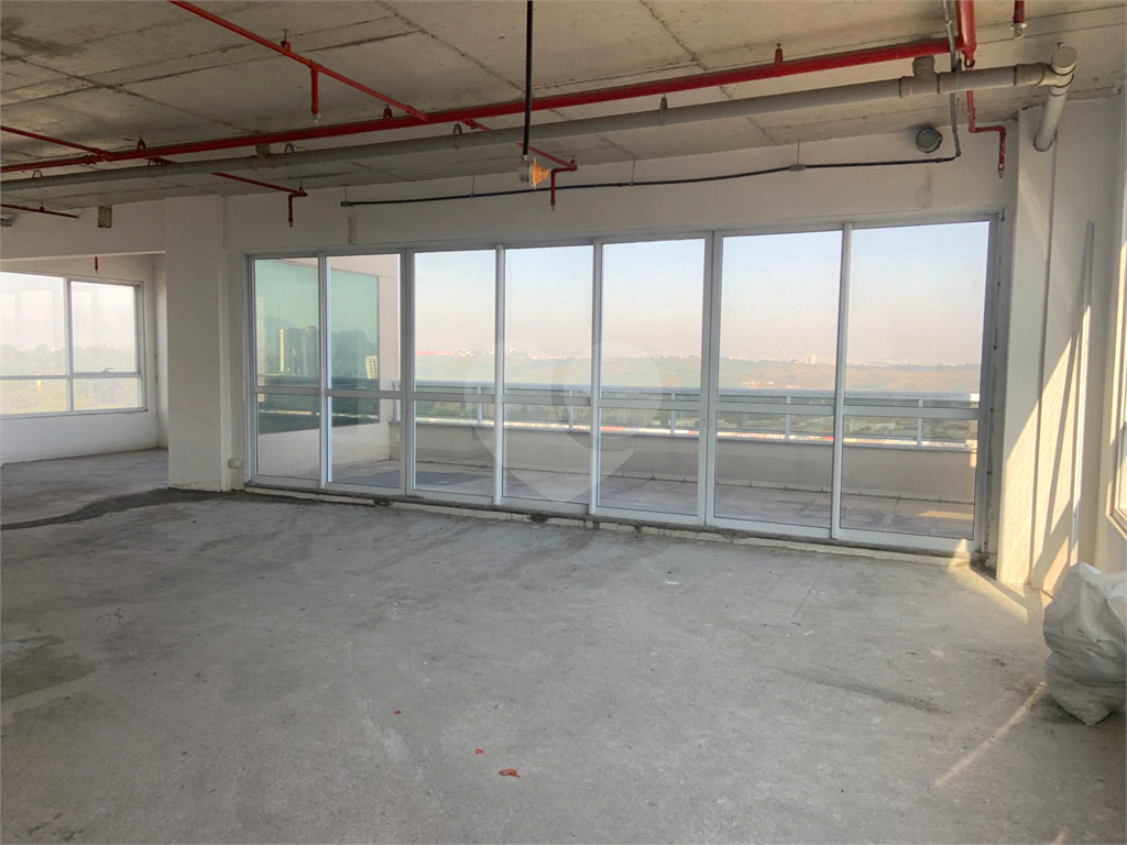 Salas Comercial ALPHAVILLE