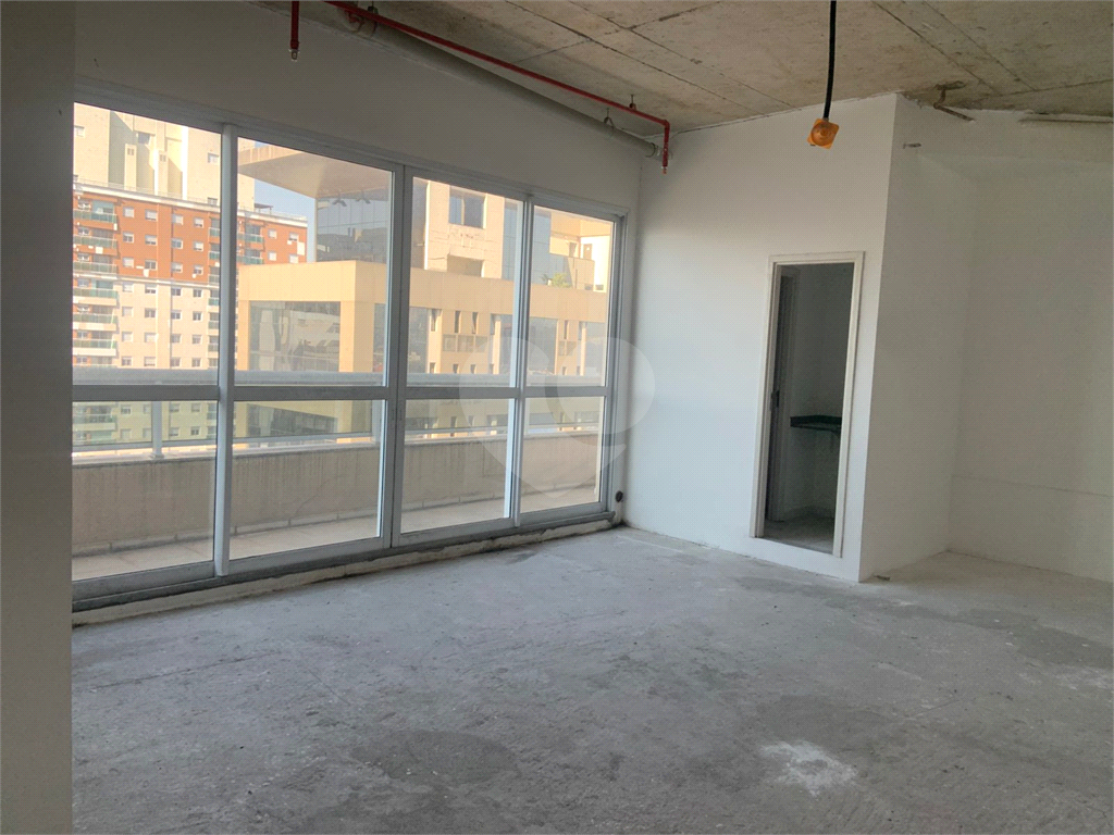Salas Comercial ALPHAVILLE