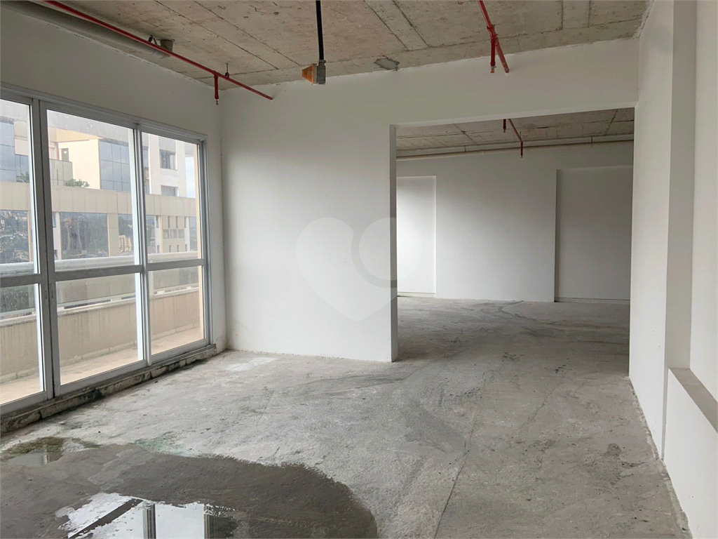 Salas Comercial ALPHAVILLE