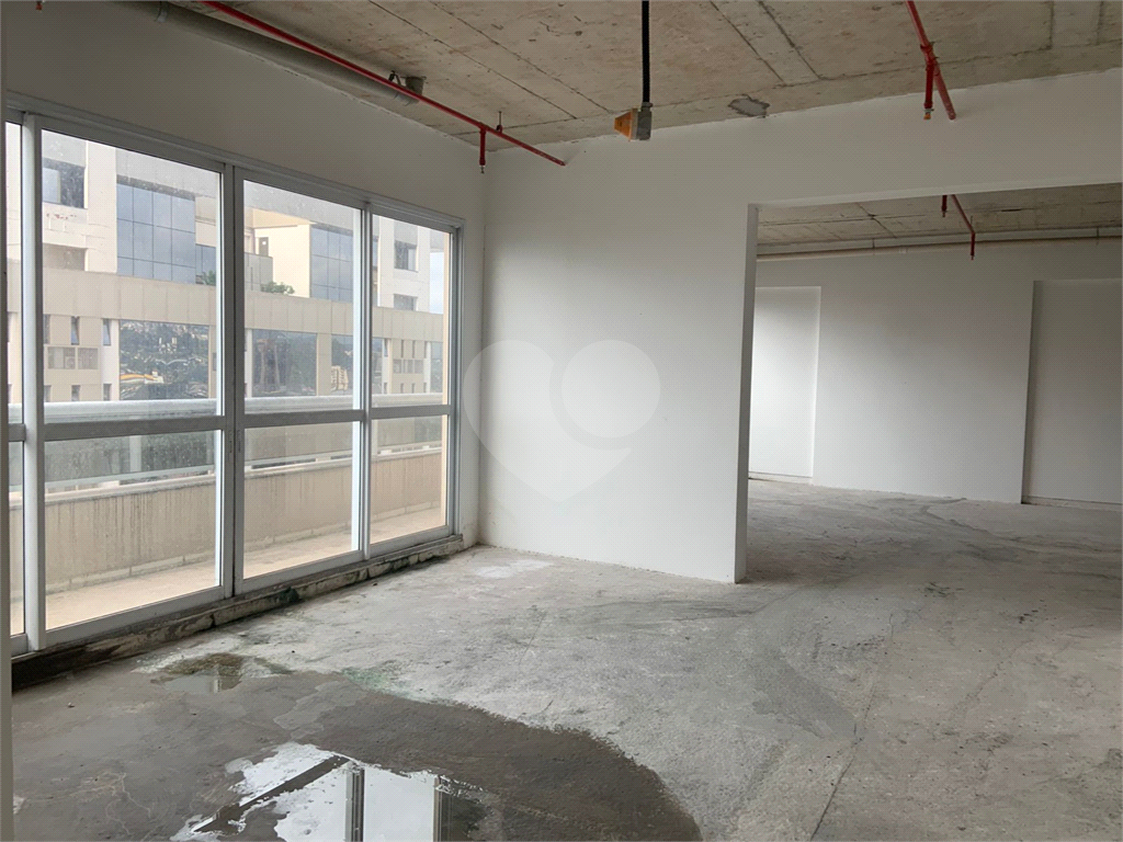 Salas Comercial ALPHAVILLE