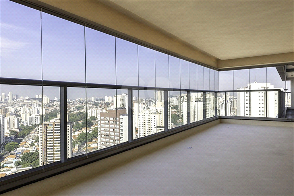 Imóvel 186m² sala de estar de 3 ambientes, 3 suítes, 3 vagas condomíno novo com lazer completo impecável Vila Romana