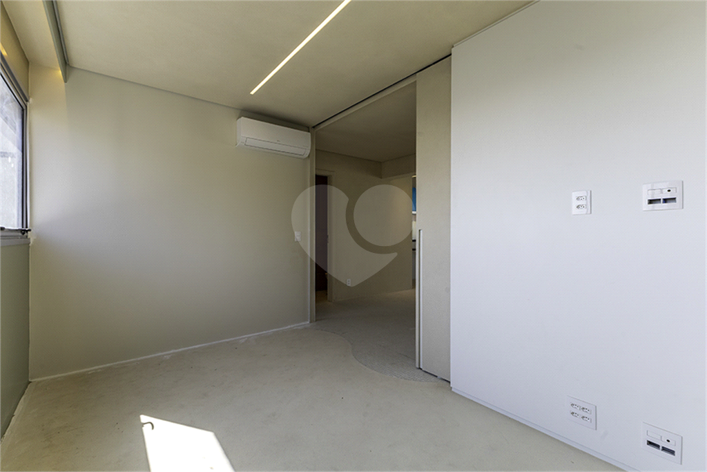 Imóvel 186m² sala de estar de 3 ambientes, 3 suítes, 3 vagas condomíno novo com lazer completo impecável Vila Romana